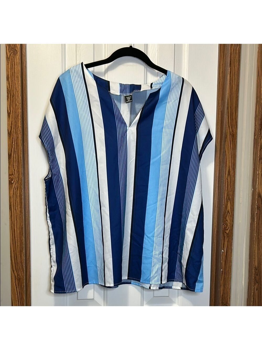 SHEIN Blue and White Striped Top Sleeveless EUC